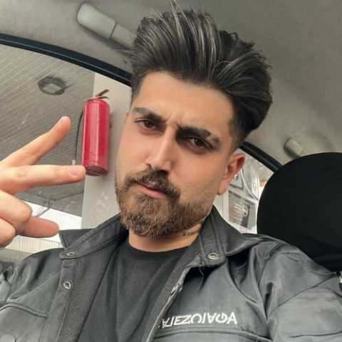 دانلود آهنگ مازندرانی ماهان خادمی من و تو چنه قشنگ و من و تو چه خاکیمی