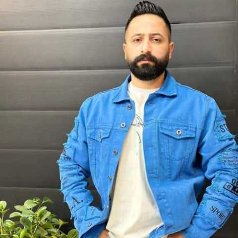 دانلود آهنگ مازندرانی وحید مرادی دریا دل و نترسمی امشو د تایی مستمی